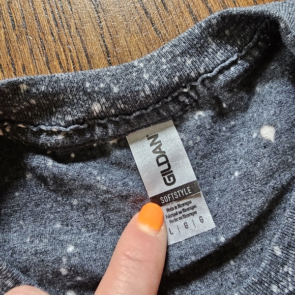 Gildan Navy Bleached Tie Dye Softstyle Short Sleeve T-shirt Size Women's Large - Picture 9 of 10